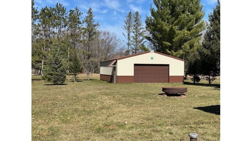 W1010 Laurie Lane Mecan, WI 53949 by Cotter Realty Llc $189,900