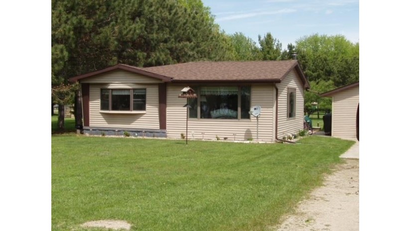 W1010 Laurie Lane Mecan, WI 53949 by Cotter Realty Llc $194,900