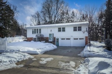 4913 Ralph Circle, Madison, WI 53714