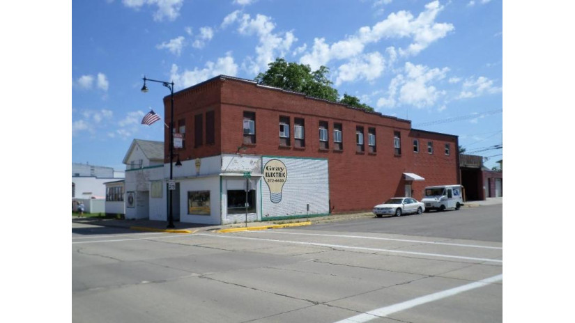 320 - 322 Superior Avenue Tomah, WI 54660 by Vip Realty $445,000