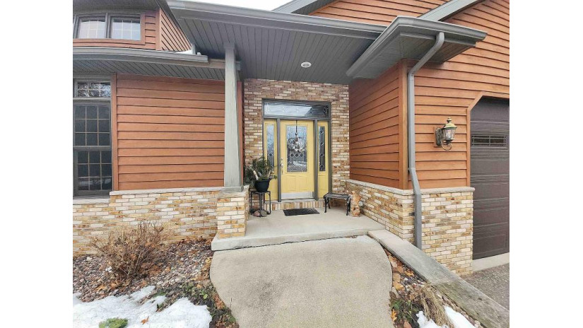 7193 N Timber Ridge Lane Germantown, WI 53948 by Fathom Realty, Llc - terra@lakesregionteam.com $742,500