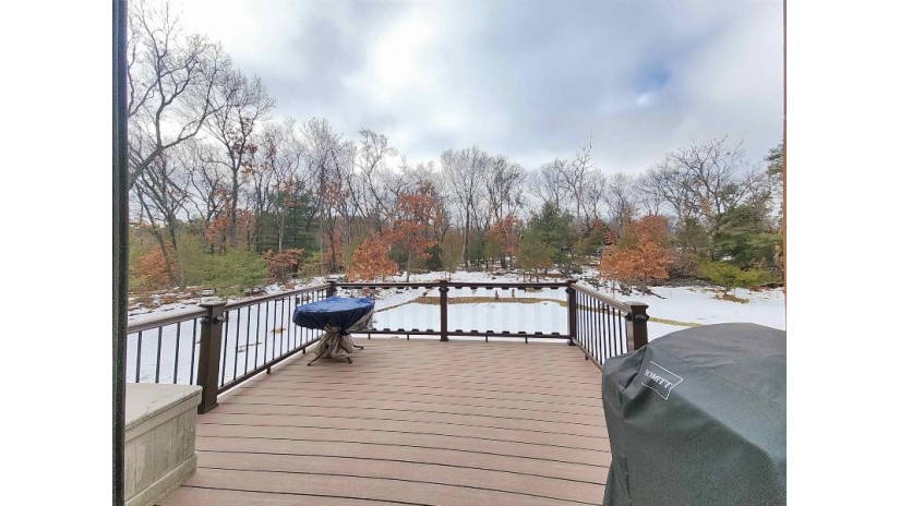 7193 N Timber Ridge Lane Germantown, WI 53948 by Fathom Realty, Llc - terra@lakesregionteam.com $742,500