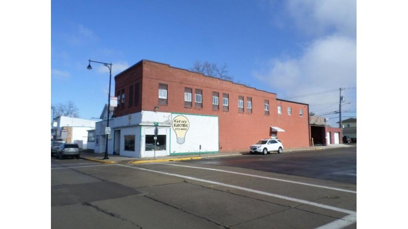 320 - 322 Superior Avenue Tomah, WI 54660 by Vip Realty $445,000