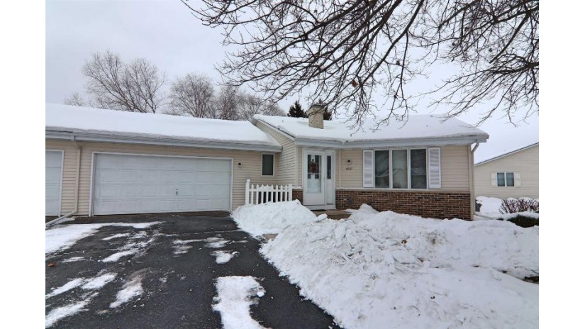 4007 Dorchester Drive Janesville, WI 53546 by Briggs Realty Group, Inc - Pref: 608-295-8988 $280,000