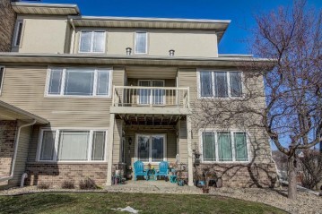 3001 Stratton Way 201, Madison, WI 53719-5800