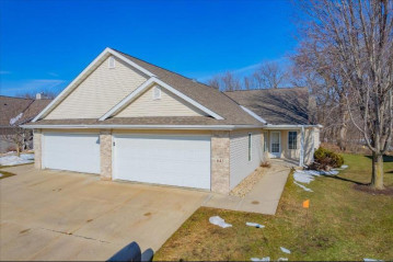 643 Springbrook Circle 40, Deforest, WI 53532