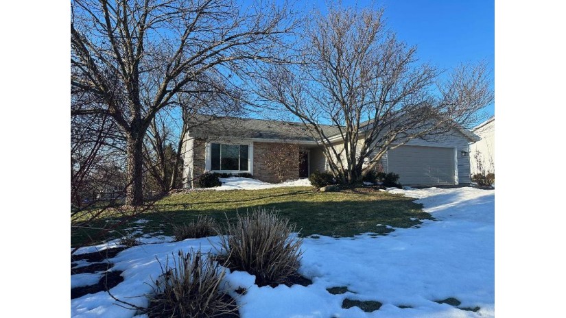 7206 Gladstone Drive Madison, WI 53719 by Stark Company, Realtors - Pref: 608-843-4442 $495,000