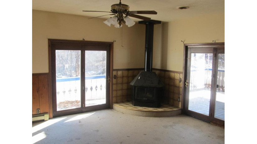 4242 Fox Hills Court Janesville, WI 53546 by Century 21 Affiliated - Off: 608-756-4196 $186,200