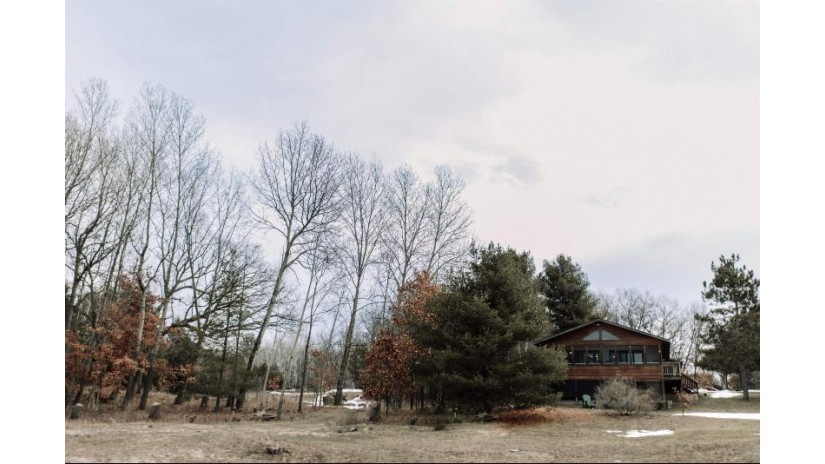 N4631 Glacier Lake Drive Oxford, WI 53952 by Showen Properties $339,000