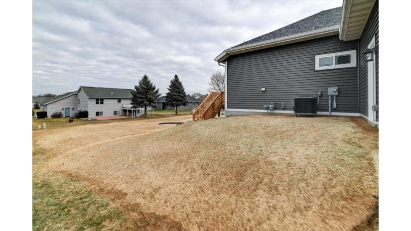 421 Ridgeway Drive Rio, WI 53960 by Exp Realty, Llc - Cell: 608-957-3135 $455,000