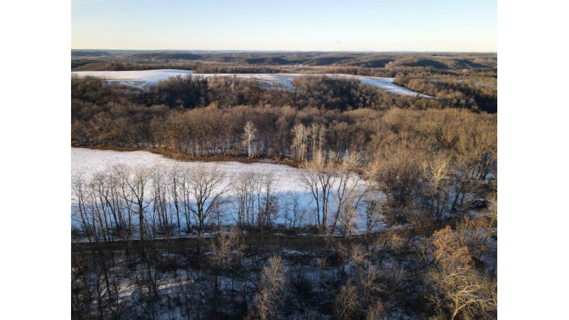 5.57 M/L ACRES Moen Valley Road Vermont, WI 53515 by Peoples Company $349,000