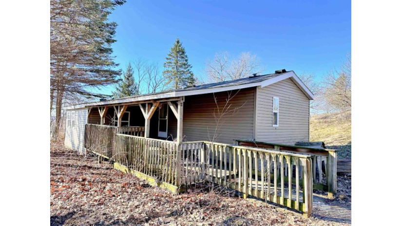 E7715 Hendrickson Road Viroqua, WI 54665 by Re/Max Gold - Off:: 608-306-2865 $189,900