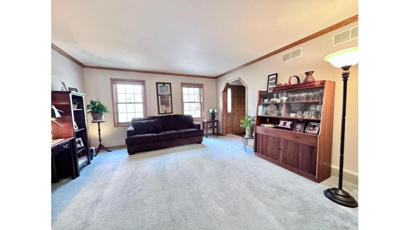 1529 Twilight Trail Madison, WI 53716 by First Weber Inc - HomeInfo@firstweber.com $450,000