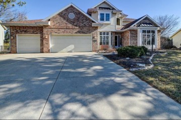 737 Eddington Drive, Sun Prairie, WI 53590