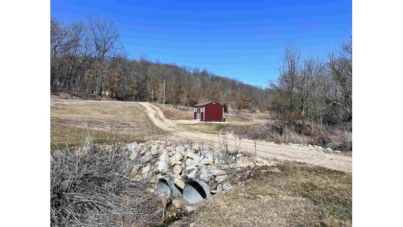 14772 Rail Hollow Road Woodman, WI 53827 by Re/Max Gold - Off:: 608-306-2865 $295,000