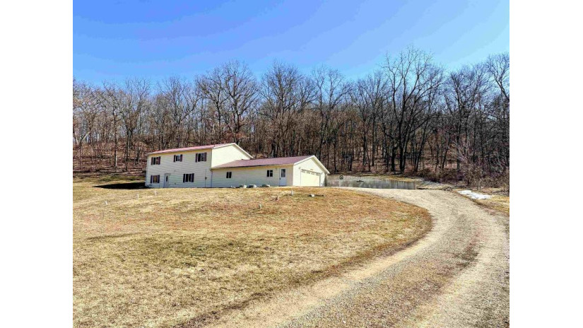 14772 Rail Hollow Road Woodman, WI 53827 by Re/Max Gold - Off:: 608-306-2865 $295,000