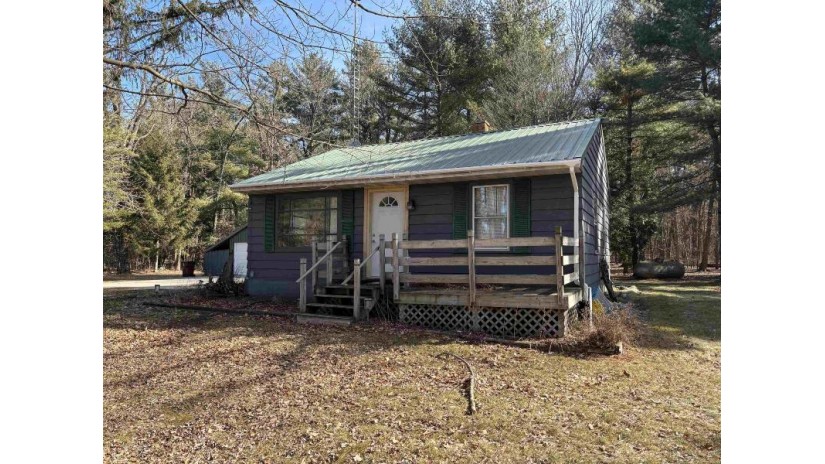 2992 Highway 13 Easton, WI 53965 by Re/Max Preferred - adam@sellwd.com $195,000