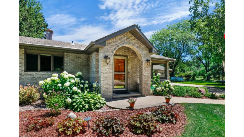 5404 Midmoor Road Monona, WI 53716 by Compass Real Estate Wisconsin $900,000