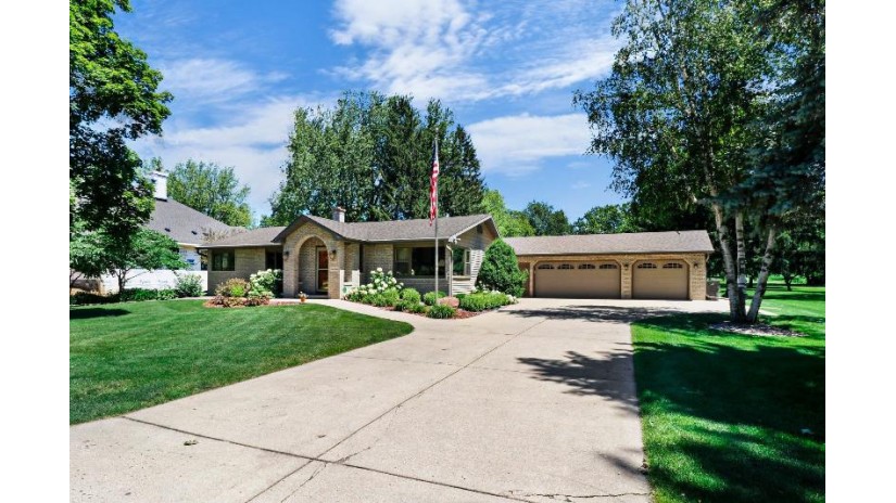 5404 Midmoor Road Monona, WI 53716 by Compass Real Estate Wisconsin $900,000