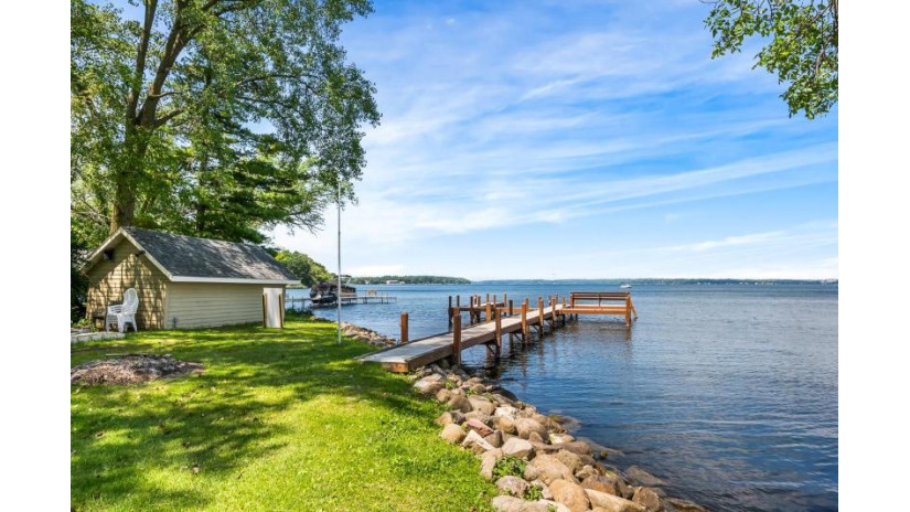 N5195 Forest Glen Beach Road Green Lake, WI 54941 by Better Homes And Gardens Real Estate Special Prope $2,499,000