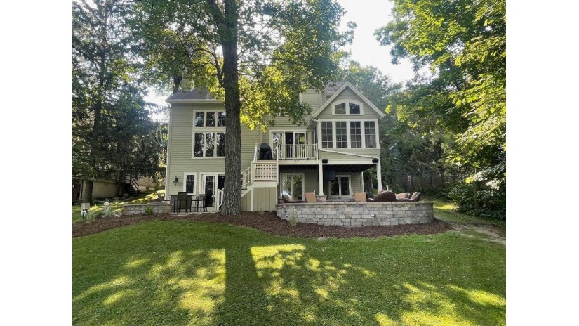 N5195 Forest Glen Beach Road Green Lake, WI 54941 by Better Homes And Gardens Real Estate Special Prope $2,499,000