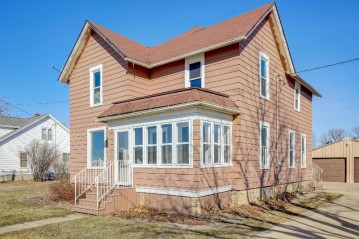 121 W Winnebago Street, Friesland, WI 53935