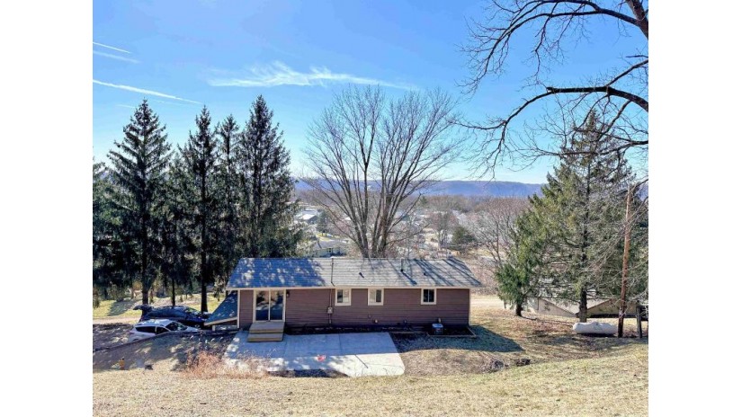 315 E Bluff Street Bagley, WI 53801 by Re/Max Gold - Off:: 608-306-2865 $199,900