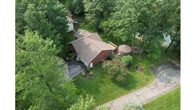 S7725 Eagle Point Drive Merrimac, WI 53561 by Bunbury & Assoc, Realtors $950,000