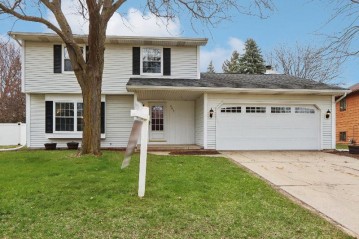 803 Spahn Drive, Waunakee, WI 53597