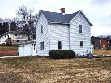 329 W Nathan Street, Lancaster, WI 53813-1927