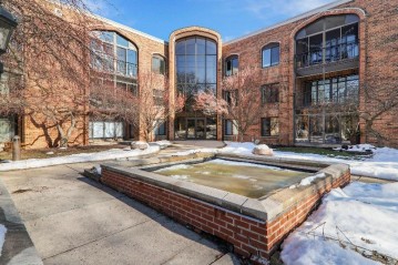 6302 Mineral Point Road 308, Madison, WI 53705