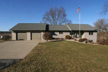 9840 W Gibbs Lake Road, Porter, WI 53534