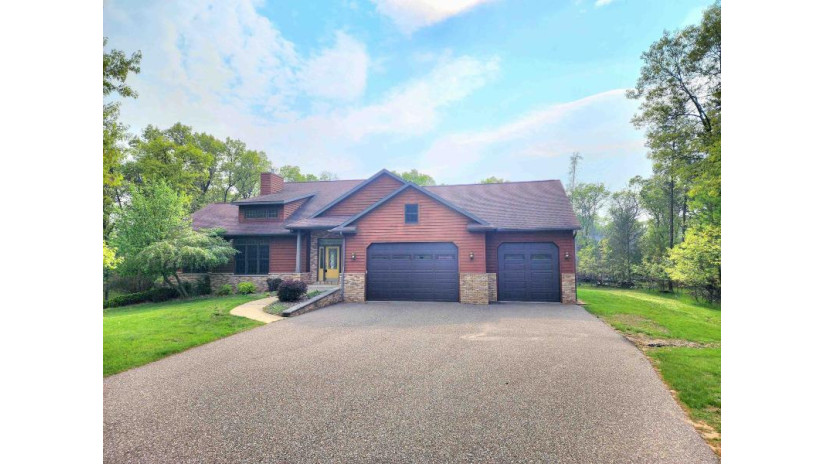 N7193 Timber Ridge Lane Germantown, WI 53948 by Fathom Realty, Llc - terra@lakesregionteam.com $675,000