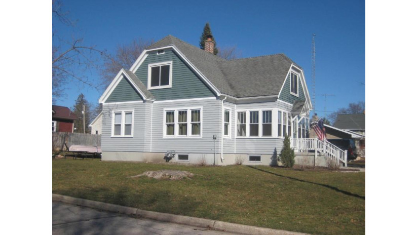 275 W Charles Street Markesan, WI 53946 by Century 21 Properties Unlimited $239,000