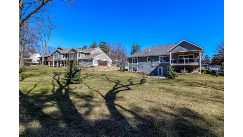 W9063 Lakeview Drive Oakland, WI 53523 by First Weber Inc - HomeInfo@firstweber.com $674,900