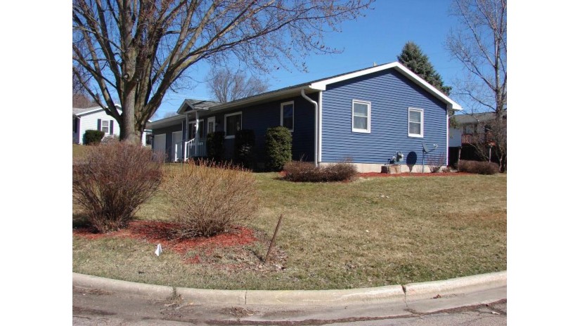 1101 Roelli Lane Dodgeville, WI 53533 by 1st Advantage Real Estate $284,900