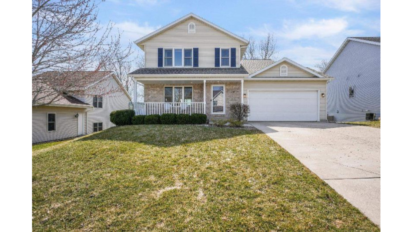 3127 Collingwood Drive Sun Prairie, WI 53590 by Berkshire Hathaway Homeservices True Realty $475,000