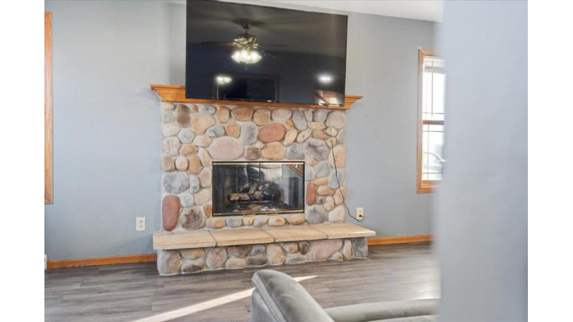 535 Grey Fox Run Watertown, WI 53094 by Real Broker Llc - Pref: 608-912-4747 $325,000