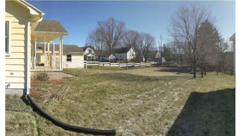 105 Center Street Elroy, WI 53929 by First Weber Inc - HomeInfo@firstweber.com $227,000