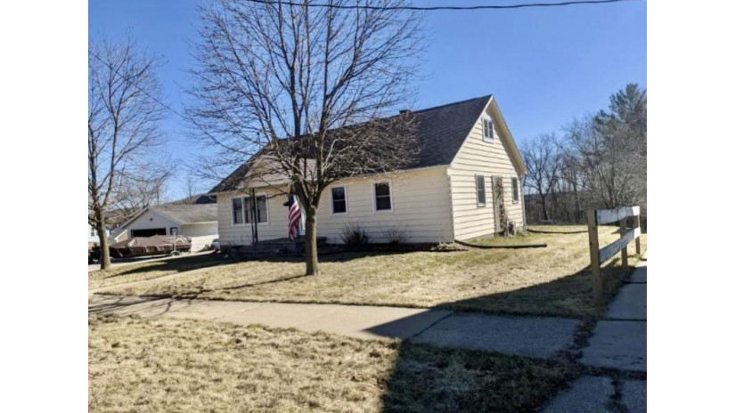 105 Center Street Elroy, WI 53929 by First Weber Inc - HomeInfo@firstweber.com $227,000