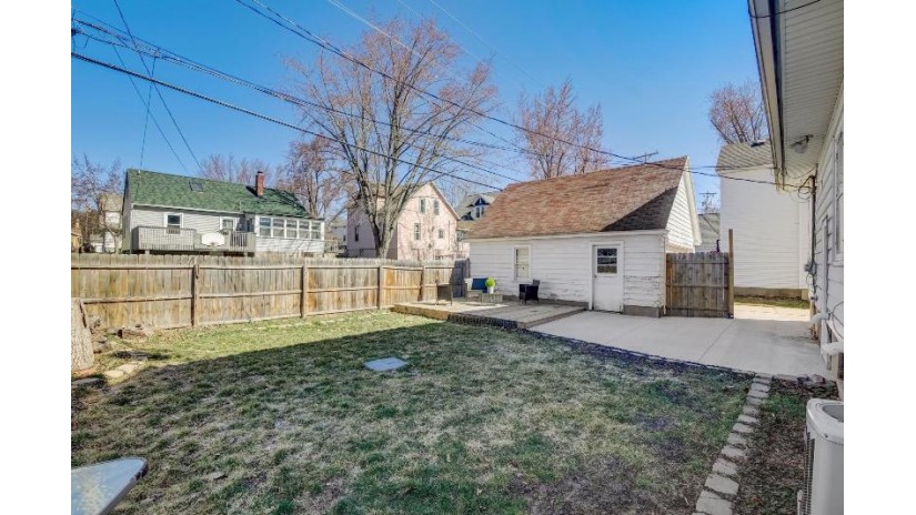 609 W Edgewater Street Portage, WI 53901 by Exp Realty, Llc - Pref: 608-617-5466 $259,000