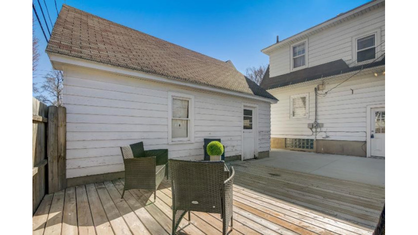 609 W Edgewater Street Portage, WI 53901 by Exp Realty, Llc - Pref: 608-617-5466 $259,000