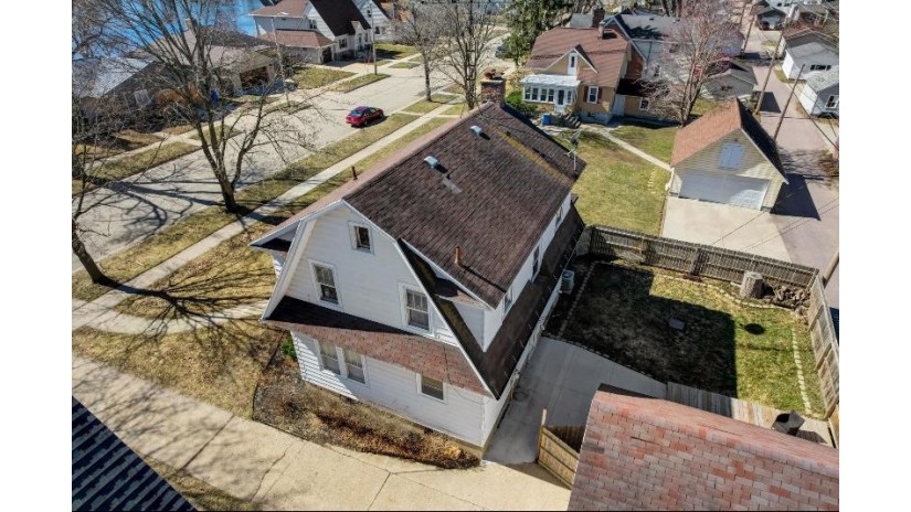 609 W Edgewater Street Portage, WI 53901 by Exp Realty, Llc - Pref: 608-617-5466 $259,000