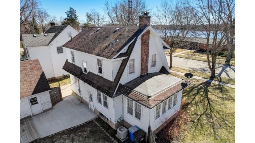 609 W Edgewater Street Portage, WI 53901 by Exp Realty, Llc - Pref: 608-617-5466 $259,000