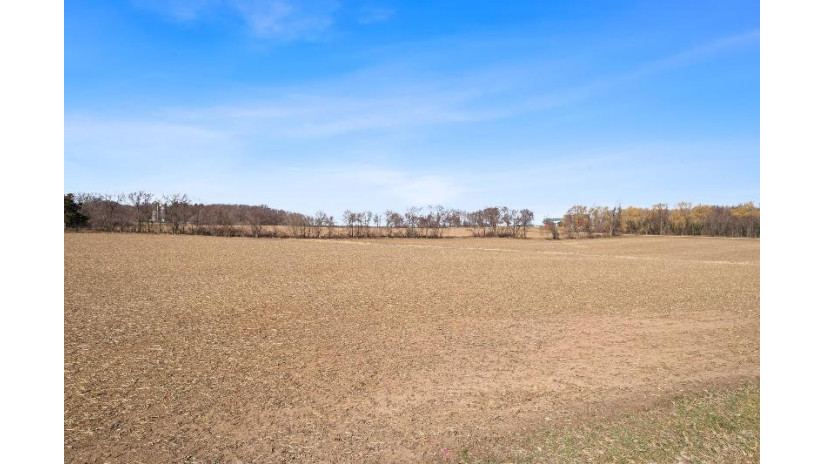 15.25 ACRES County Road U/Gillem Road Fairfield, WI 53913 by Restaino & Associates Era Powered - Pref: 608-577-2245 $200,000