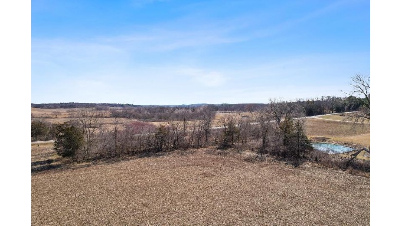 15.25 ACRES County Road U/Gillem Road Fairfield, WI 53913 by Restaino & Associates Era Powered - Pref: 608-577-2245 $200,000