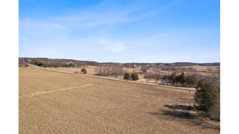 15.25 ACRES County Road U/Gillem Road Fairfield, WI 53913 by Restaino & Associates Era Powered - Pref: 608-577-2245 $200,000