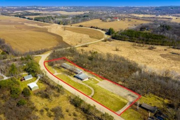 3184 County Road J, Springdale, WI 53593