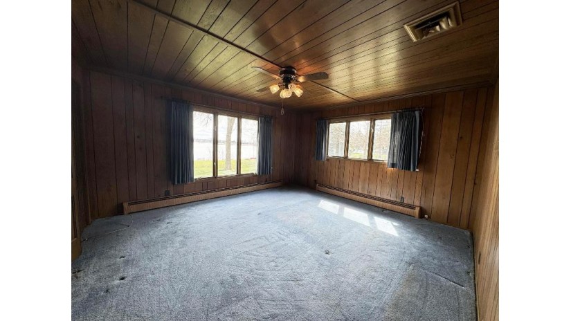 N10560 Chief Kuno Trail Fox Lake, WI 53933 by Quade Real Estate $494,900