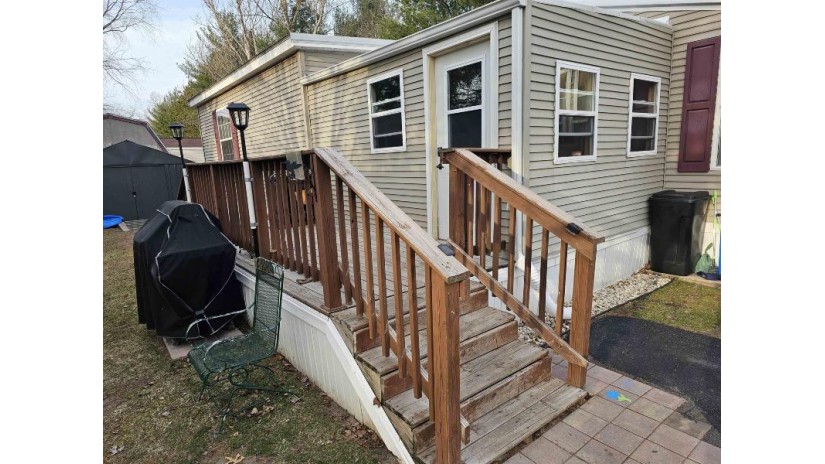 W662 Northern Pike Mecan, WI 53949 by Cotter Realty Llc $64,900